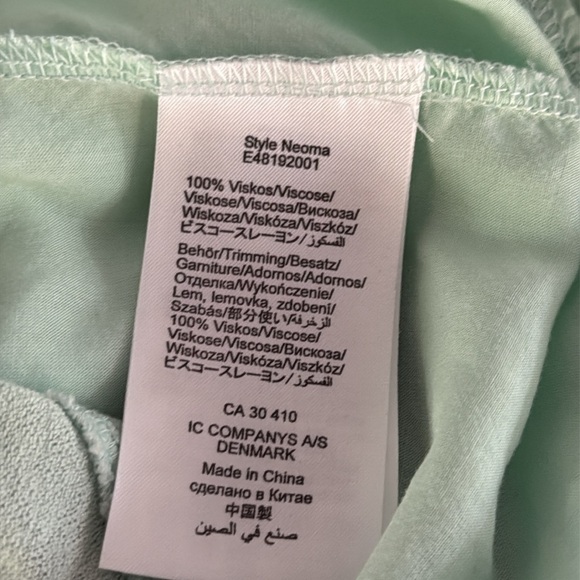 Part Two | Dolman Sleeve Top - Picture 7 of 10